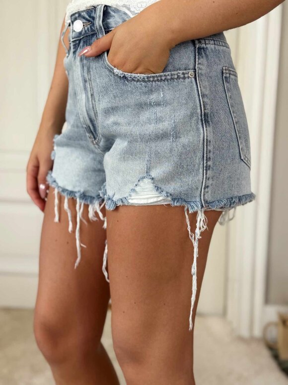NDP - Laulia Worn Shorts T8004-1