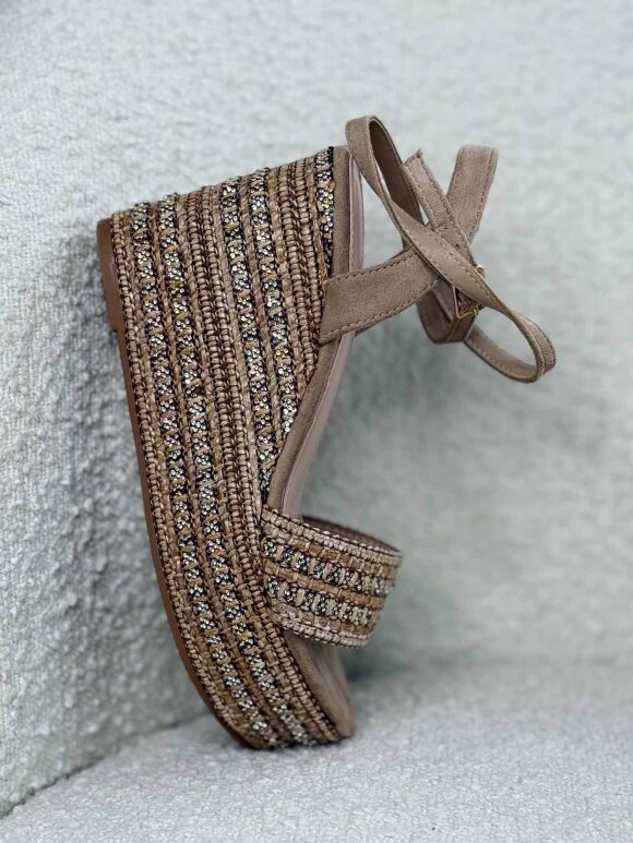 NDP - Marq Wedges 5527