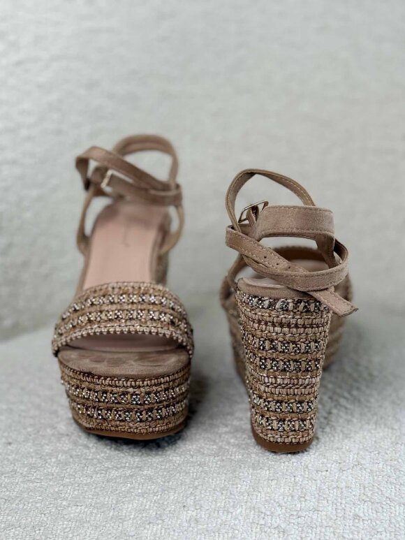 NDP - Marq Wedges 5527