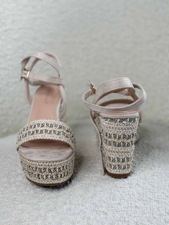 NDP - Marq Wedges 5527