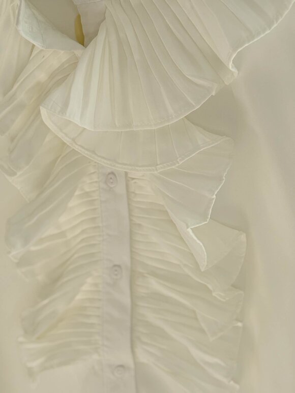 NDP - Belle Shirt LU8497