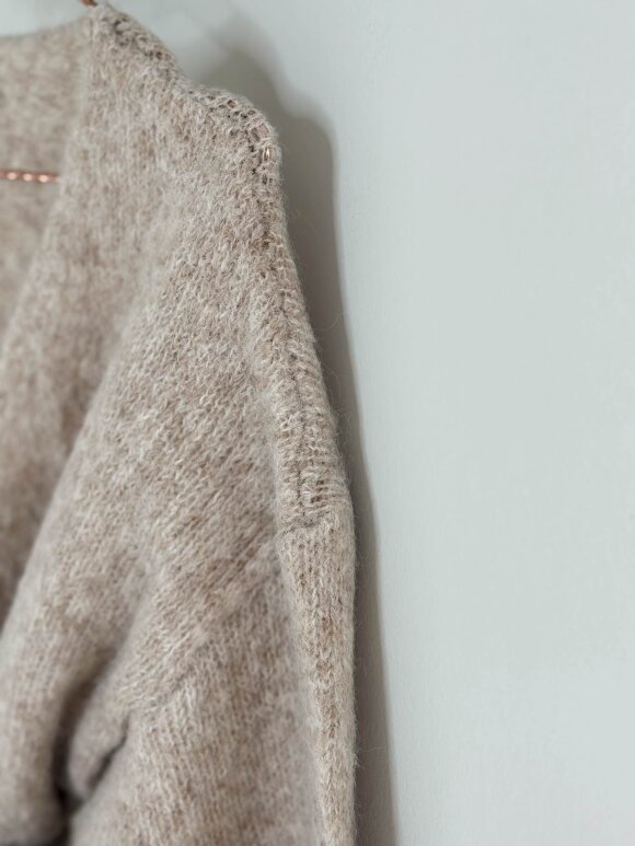 NDP - April Knit AR919