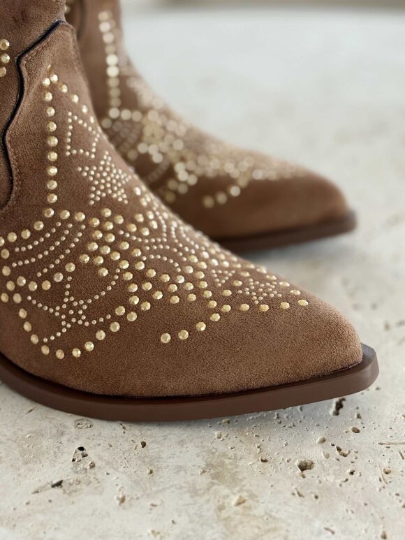 NDP - Marq Boot Studs 7663A