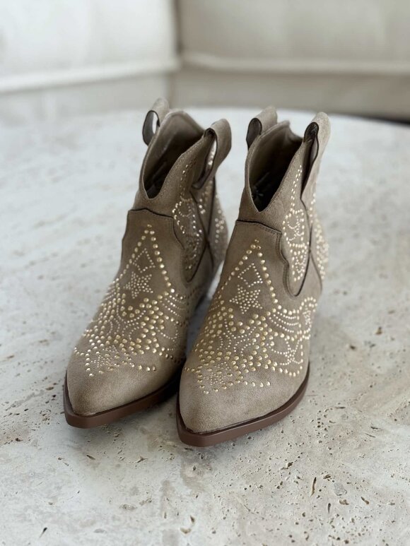 NDP - Marq Boot Studs 7663A