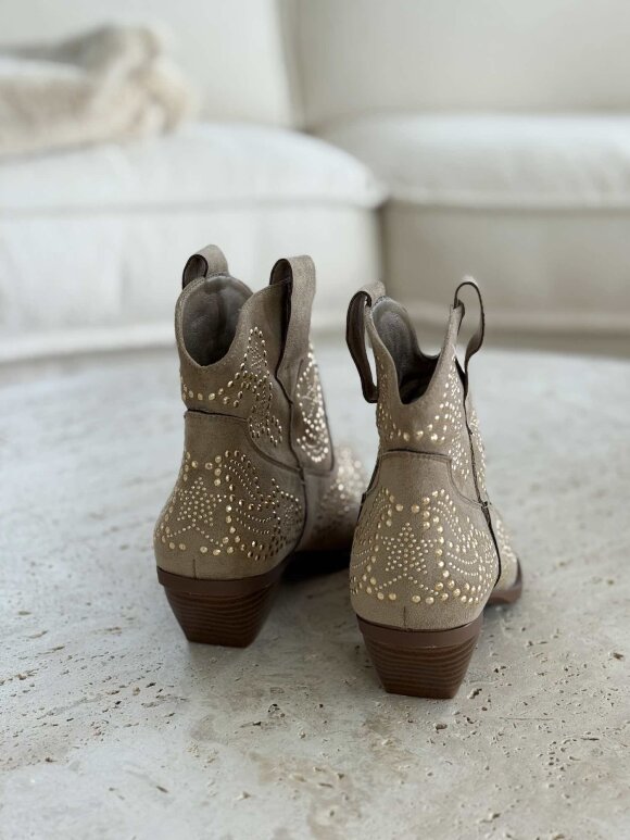 NDP - Marq Boot Studs 7663A