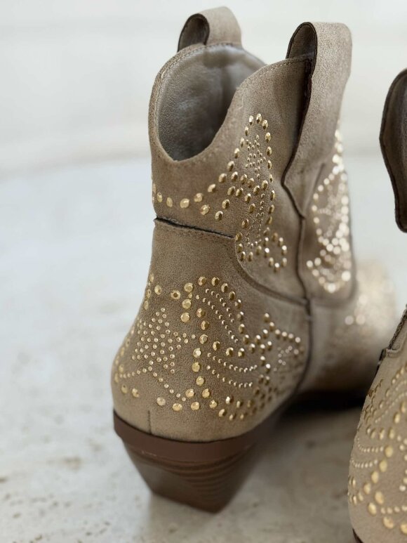 NDP - Marq Boot Studs 7663A