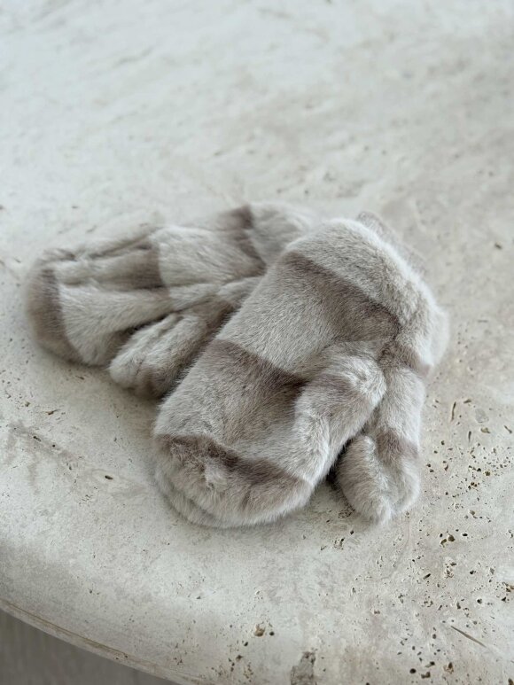 NDP - Phanie Gloves 12085