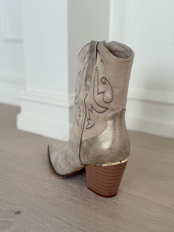 NDP - Erynn Cowboy Low Boot M816