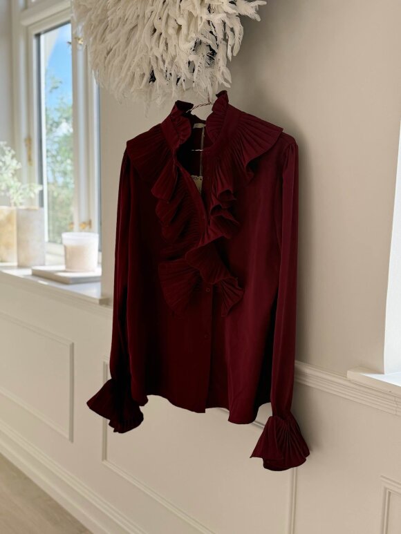 NDP - Belle Shirt LU8497