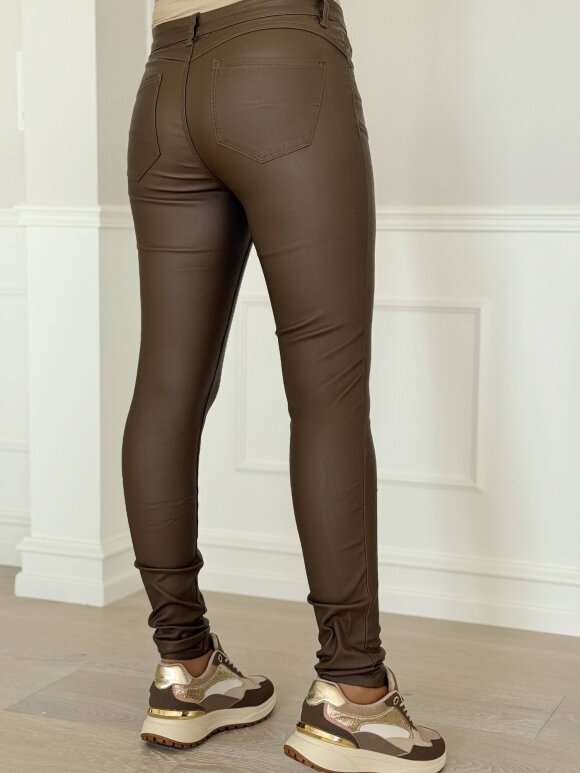 NDP - Premium Coated Pants D9861