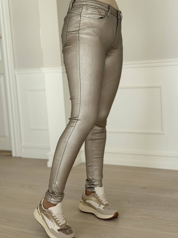 NDP - Premium Coated Pants D9861