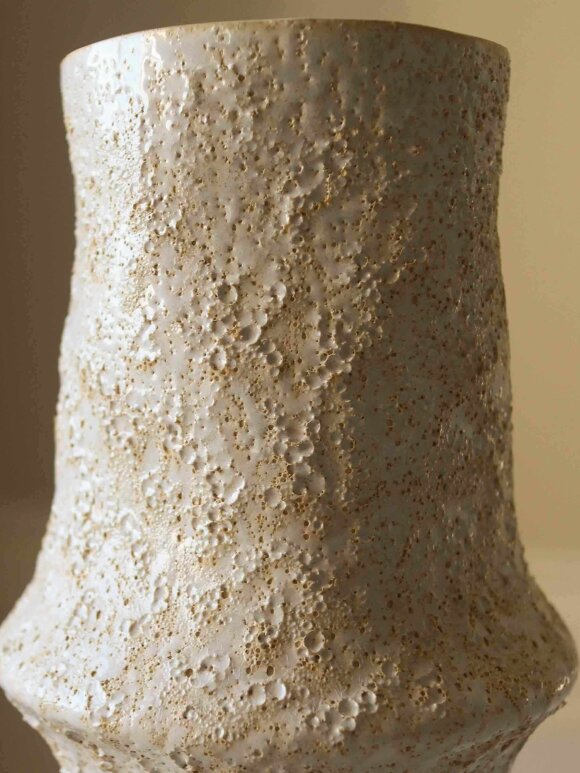 DIVERSE LEVERANDØR - Large Ceramic Earth Vase 30,5