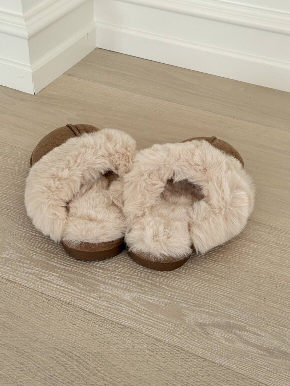 NDP - Ewe Home Shoes 6010