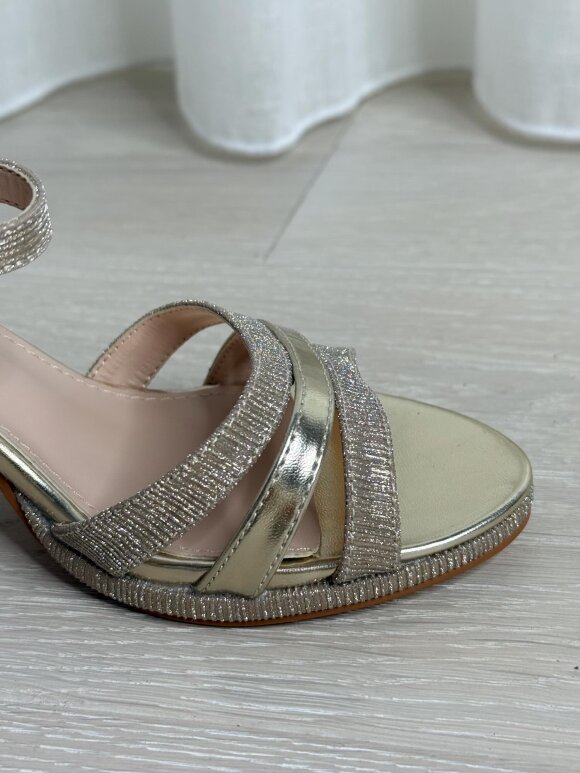 NDP - Belle Heel 2945