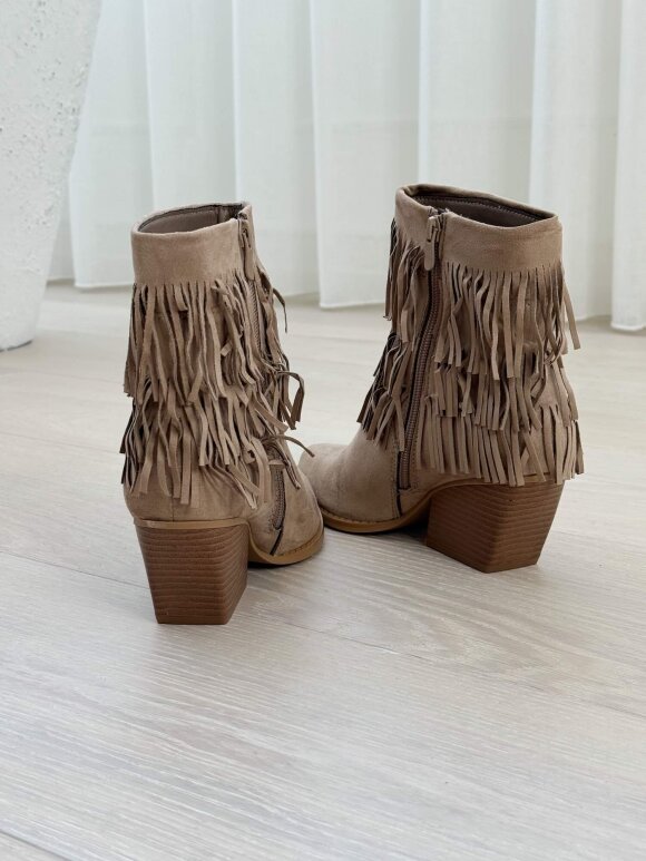 NDP - Belle Low Fringe Boot 1433