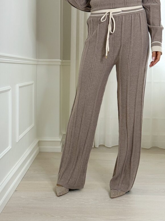 NDP - Exquiss Pants CH1907
