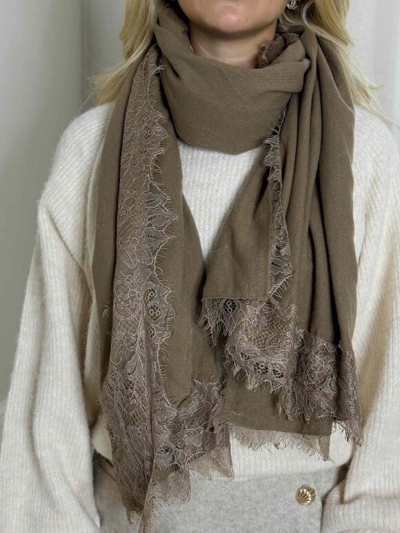 NDP - Phanie Scarf E-09367