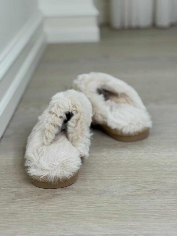 NDP - Ewe Home Shoe 6010