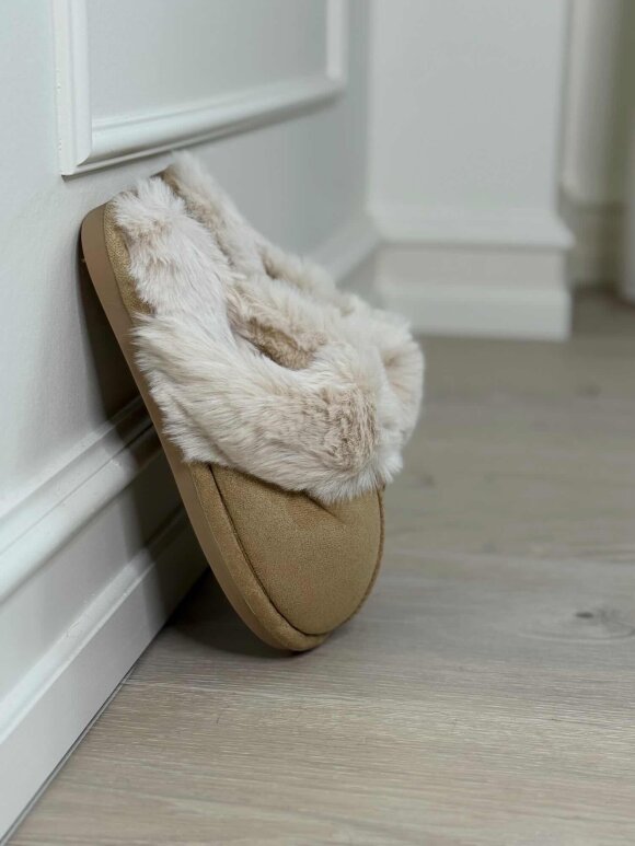 NDP - Ewe Home Shoe 6010