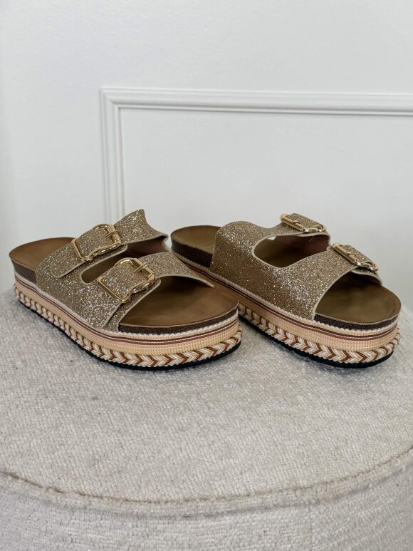 NDP - Erynn Sandal 903-629