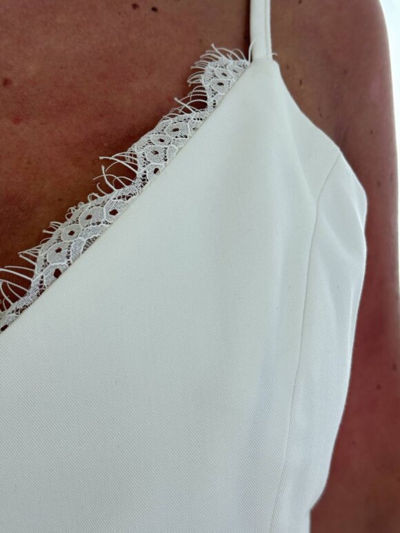 NDP - Unika Top 8027