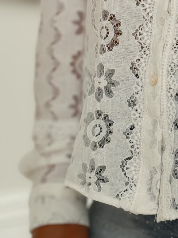 NDP - Exquiss Lace Shirt CI056