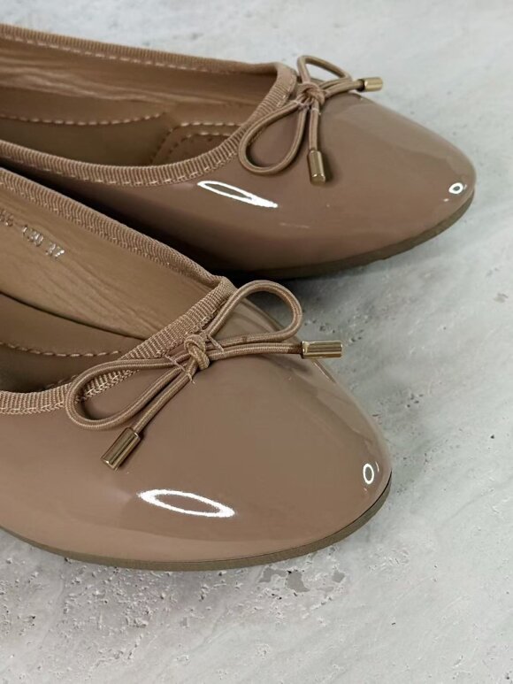 NDP - Abloom Ballerinas 9988