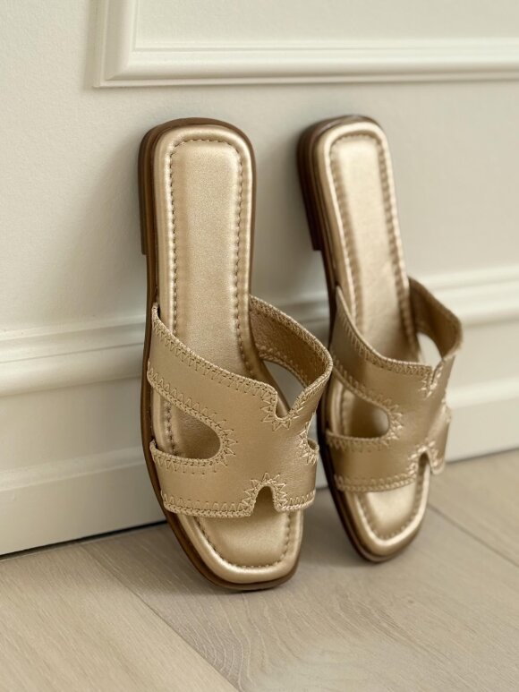 NDP - Covana Sandal GQ8-069 Gold