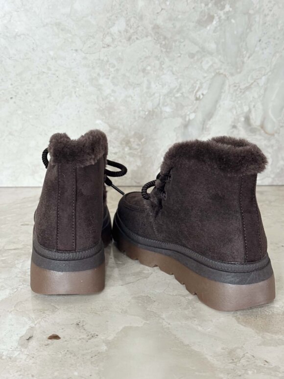 NDP - Studio Teddy Boot UH207