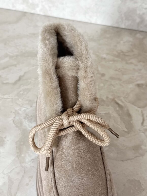 NDP - Studio Teddy Boot UH207