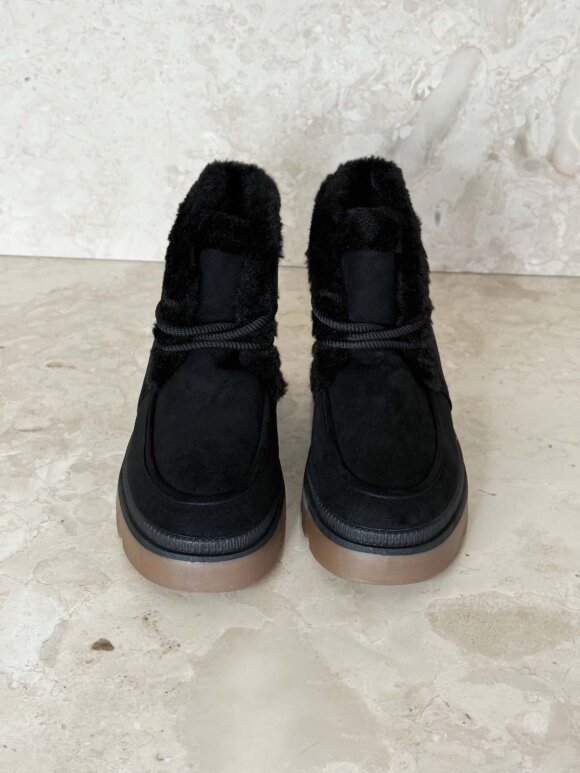 NDP - Studio Teddy Boot UH207