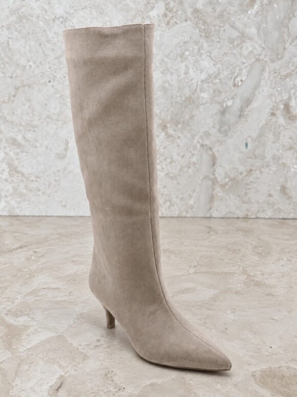 NDP - Marq Heel Boot 2526A-1