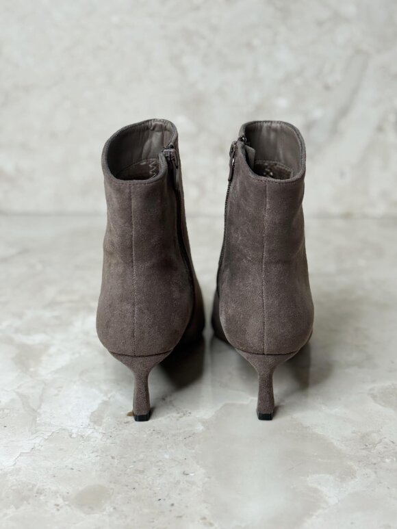 NDP - Erynn Heel Boot M832