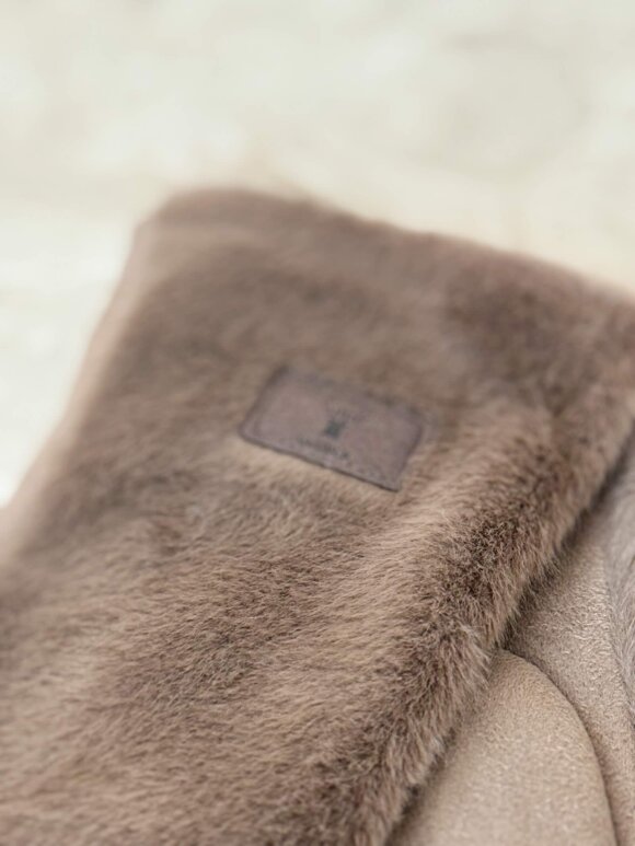 NDP - Phanie Gloves 92016